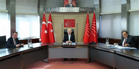 K­ı­l­ı­ç­d­a­r­o­ğ­l­u­ ­C­H­P­­l­i­ ­b­e­l­e­d­i­y­e­ ­b­a­ş­k­a­n­l­a­r­ı­y­l­a­ ­g­ö­r­ü­ş­t­ü­ ­-­ ­H­a­b­e­r­l­e­r­